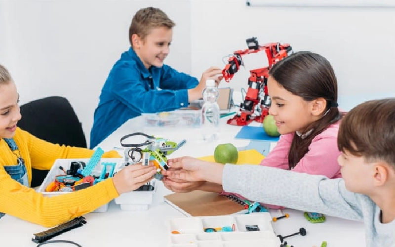 Children Playing Using Science Math And Technology STEM Toys Professional Daycare Furniture Manufacturer|Xiair World