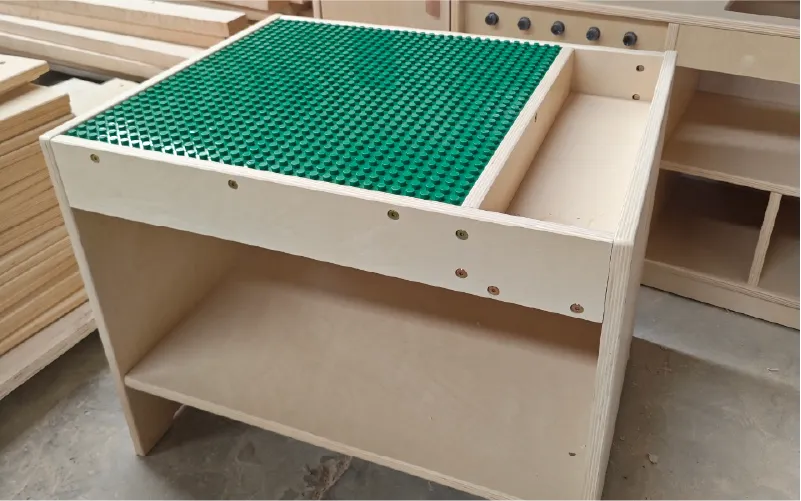 building-block-table-with-side-tray